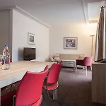 Ema House Serviced Superior Unterstrass דירה