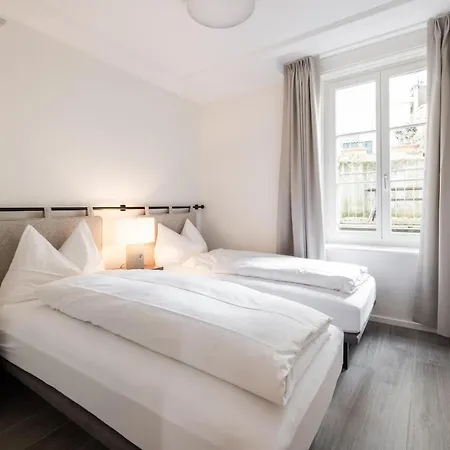 Ema House Serviced Superior Unterstrass Apartment