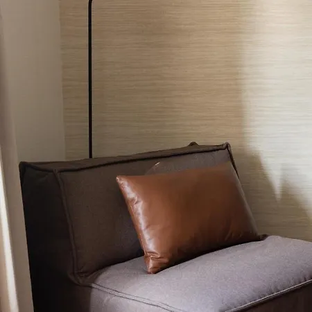 Ema House Serviced Superior Unterstrass Apartment *