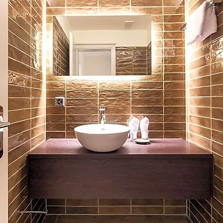 Ema House Serviced Superior Unterstrass شقة *