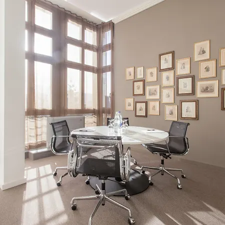 Ema House Serviced Superior Unterstrass Апартаменти