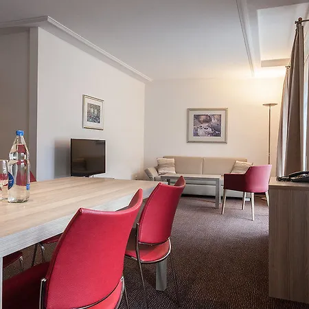 Ema House Serviced Superior Unterstrass Apartment