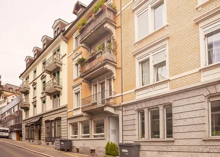 Ema House Serviced Superior Unterstrass Appartamento *