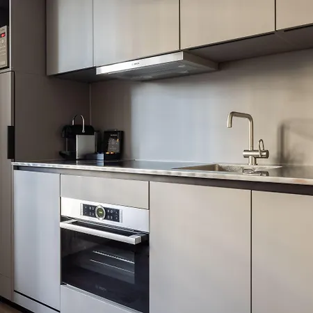 Ema House Serviced Superior Unterstrass Daire Zürih