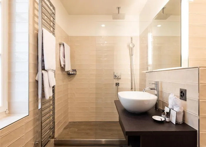 Апартаменти Ema House Serviced Superior Unterstrass *